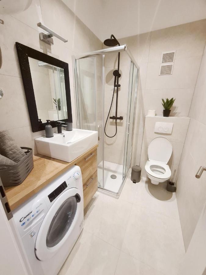 Caligula City Center Apartment 普拉 外观 照片